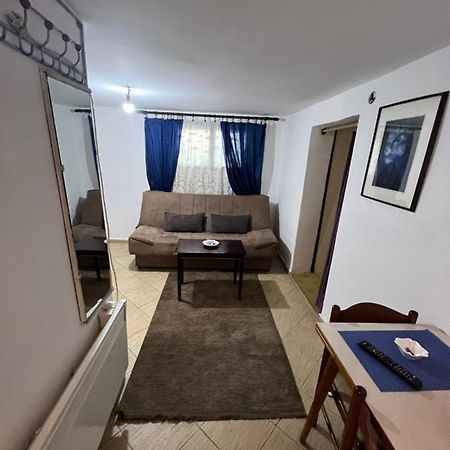 A & A Apartman Podgorica Buitenkant foto