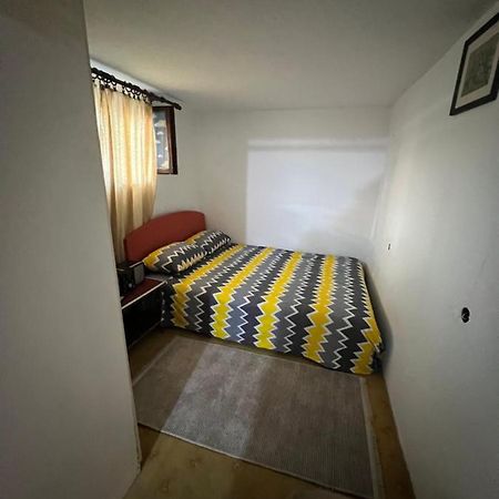 A & A Apartman Podgorica Buitenkant foto