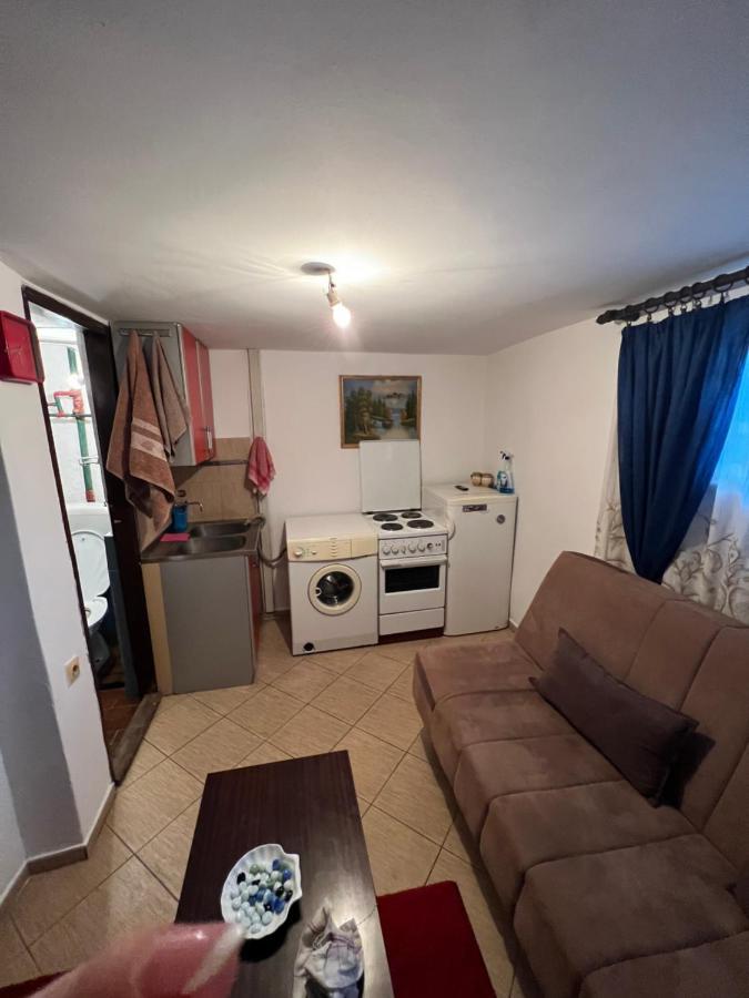 A & A Apartman Podgorica Buitenkant foto