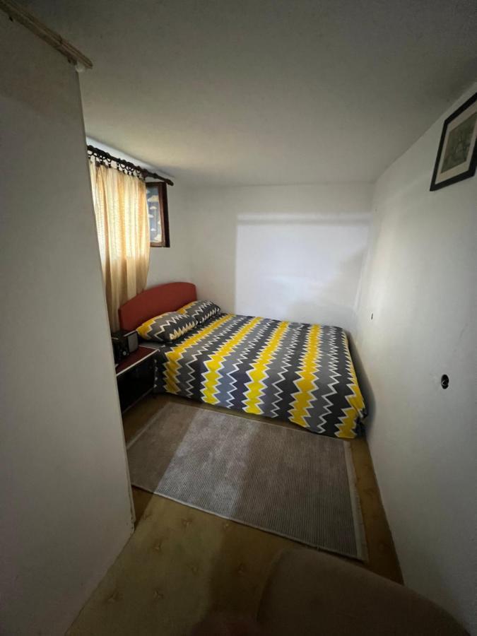 A & A Apartman Podgorica Buitenkant foto